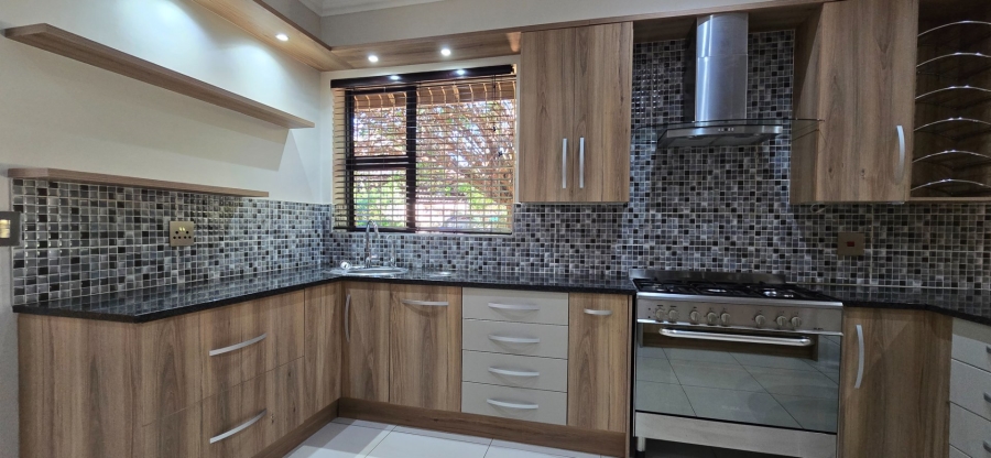 5 Bedroom Property for Sale in Stilfontein Ext 4 North West